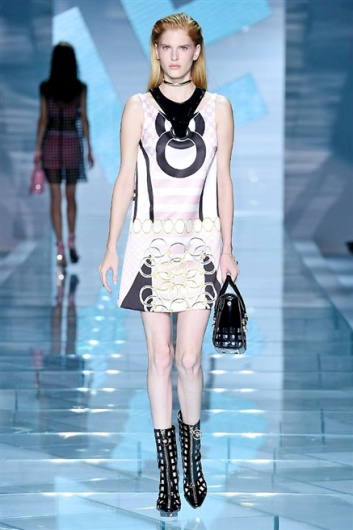 Fotoservizio/SS 2015/WOMEN/VERSACE/DP1/12