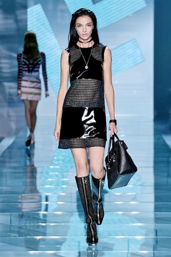 Fotoservizio/SS 2015/WOMEN/VERSACE/DP1/15