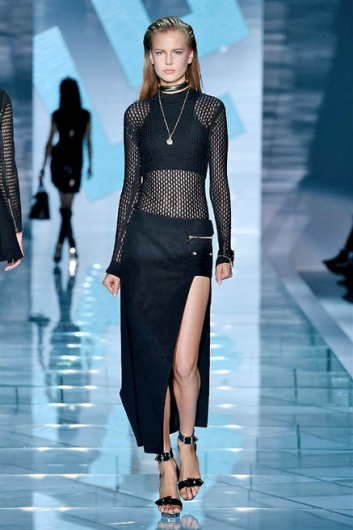 Fotoservizio/SS 2015/WOMEN/VERSACE/DP1/17