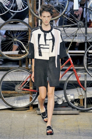 Fotoservizio/SS 2015/WOMEN/ANTONIO MARRAS/DP1/38