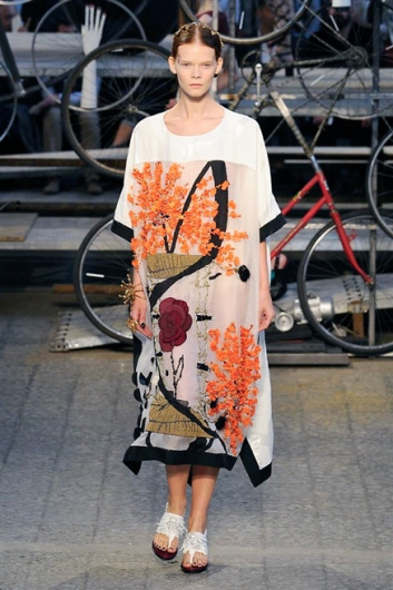 Fotoservizio/SS 2015/WOMEN/ANTONIO MARRAS/DP1/0
