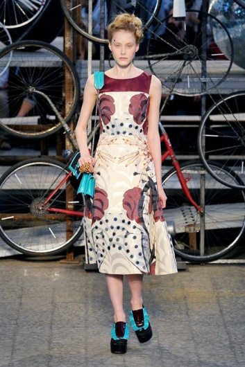 Fotoservizio/SS 2015/WOMEN/ANTONIO MARRAS/DP1/1