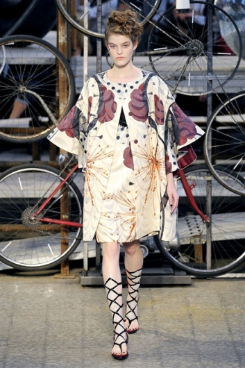 Fotoservizio/SS 2015/WOMEN/ANTONIO MARRAS/DP1/3