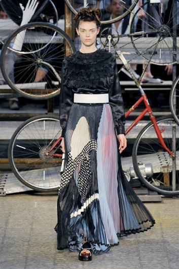 Fotoservizio/SS 2015/WOMEN/ANTONIO MARRAS/DP1/30