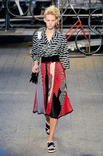 Fotoservizio/SS 2015/WOMEN/ANTONIO MARRAS/DP1/33