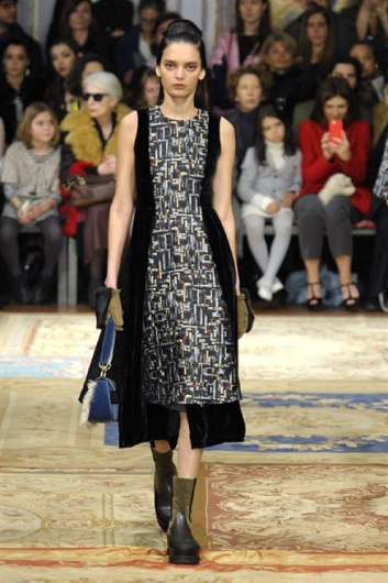 Fotoservizio/FW 2015-2016/WOMEN/ANTONIO MARRAS/DP1/15
