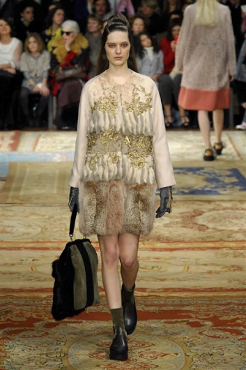 Fotoservizio/FW 2015-2016/WOMEN/ANTONIO MARRAS/DP1/30