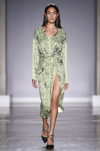 Fotoservizio/SS 2019/WOMEN/SFILATA/ACT N°1/DP2/7