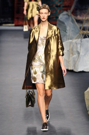 Fotoservizio/SS 2016/WOMEN/ANTONIO MARRAS/DP1/3