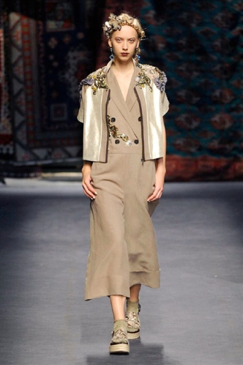 Fotoservizio/SS 2016/WOMEN/ANTONIO MARRAS/DP1/12