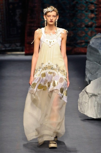 Fotoservizio/SS 2016/WOMEN/ANTONIO MARRAS/DP1/13