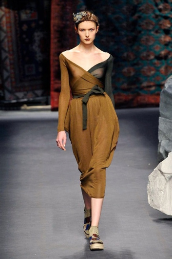 Fotoservizio/SS 2016/WOMEN/ANTONIO MARRAS/DP1/26