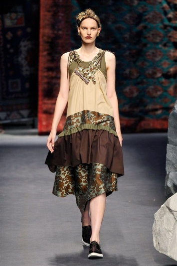 Fotoservizio/SS 2016/WOMEN/ANTONIO MARRAS/DP1/41