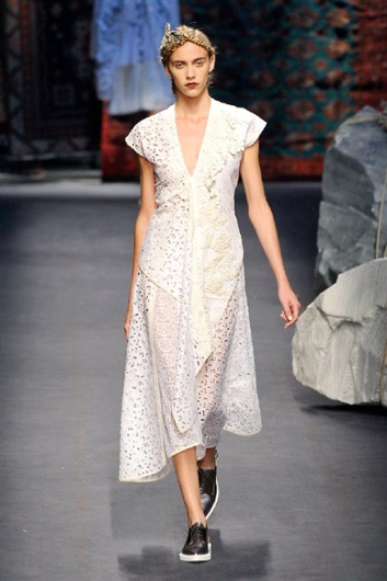 Fotoservizio/SS 2016/WOMEN/ANTONIO MARRAS/DP1/48