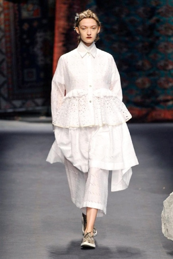 Fotoservizio/SS 2016/WOMEN/ANTONIO MARRAS/DP1/51