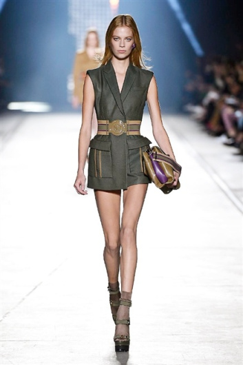 Fotoservizio/SS 2016/WOMEN/VERSACE/DP1/1