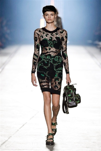 Fotoservizio/SS 2016/WOMEN/VERSACE/DP1/17