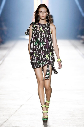 Fotoservizio/SS 2016/WOMEN/VERSACE/DP1/34