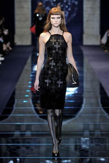 Fotoservizio/FW 2012-2013/WOMEN/VERSACE/2