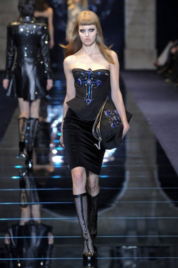 Fotoservizio/FW 2012-2013/WOMEN/VERSACE/5