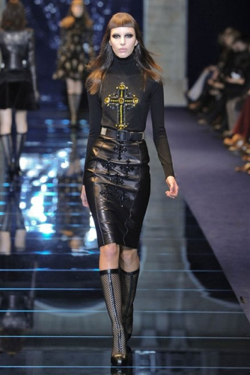 Fotoservizio/FW 2012-2013/WOMEN/VERSACE/12