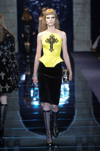 Fotoservizio/FW 2012-2013/WOMEN/VERSACE/14