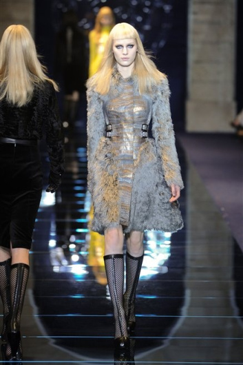 Fotoservizio/FW 2012-2013/WOMEN/VERSACE/19