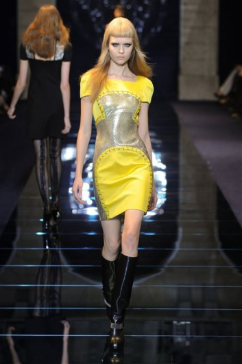 Fotoservizio/FW 2012-2013/WOMEN/VERSACE/22