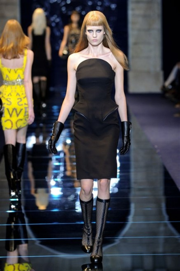 Fotoservizio/FW 2012-2013/WOMEN/VERSACE/31