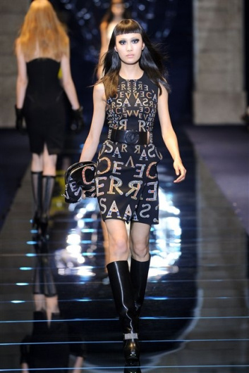 Fotoservizio/FW 2012-2013/WOMEN/VERSACE/32