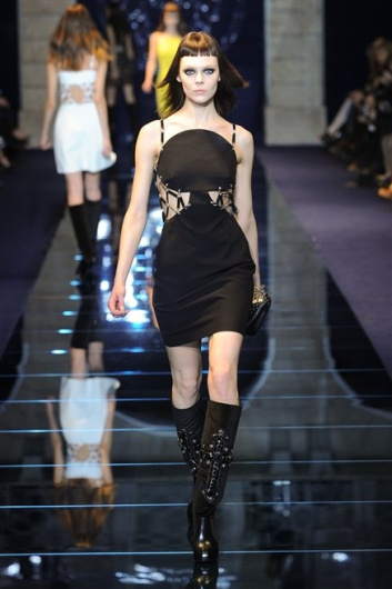 Fotoservizio/FW 2012-2013/WOMEN/VERSACE/34