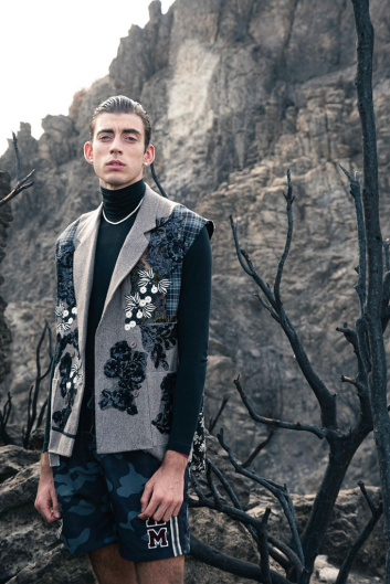 Fotoservizio/SS 2022/WOMEN/SFILATA/ANTONIO MARRAS/DP2/86