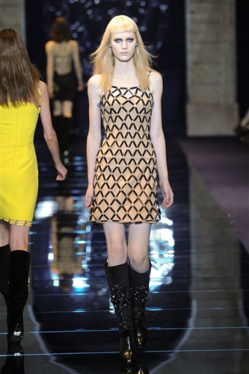 Fotoservizio/FW 2012-2013/WOMEN/VERSACE/36