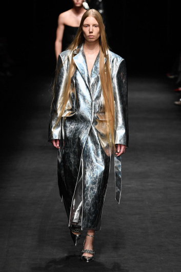 Fotoservizio/SS 2023/WOMEN/SFILATA/ACT N°1/DP2/1