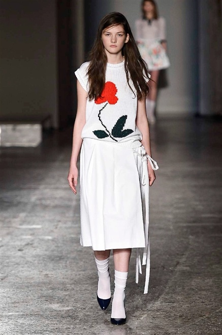 Fotoservizio/SS 2016/WOMEN/ARTHUR ARBESSER/DP1/0