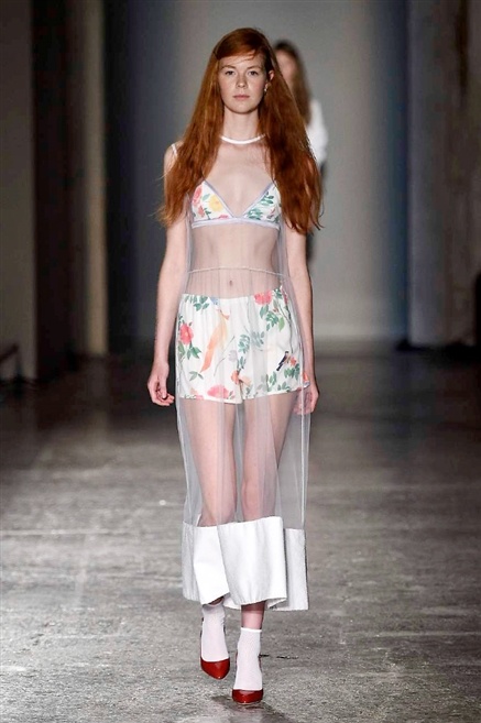 Fotoservizio/SS 2016/WOMEN/ARTHUR ARBESSER/DP1/8