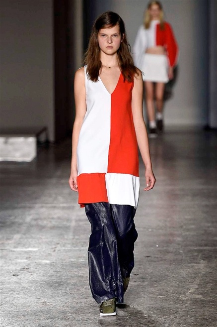 Fotoservizio/SS 2016/WOMEN/ARTHUR ARBESSER/DP1/13