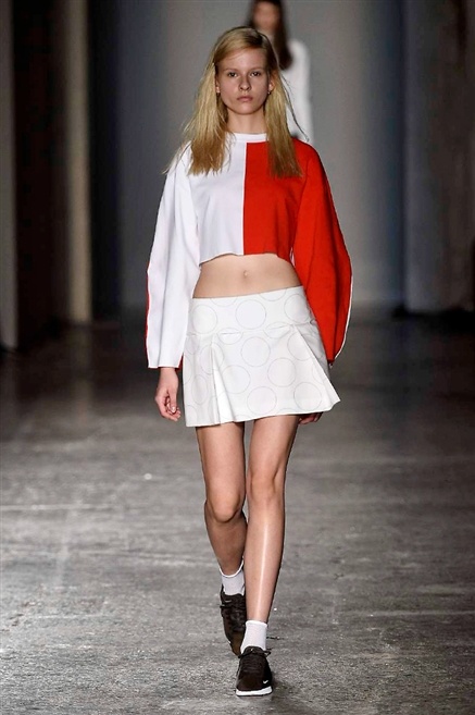 Fotoservizio/SS 2016/WOMEN/ARTHUR ARBESSER/DP1/14