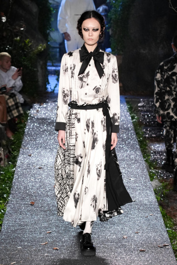 Fotoservizio/FW 23-24/WOMEN/SFILATA/ANTONIO MARRAS/DP2/7