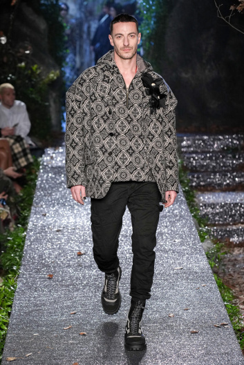 Fotoservizio/FW 23-24/WOMEN/SFILATA/ANTONIO MARRAS/DP2/5