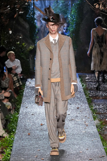 Fotoservizio/FW 23-24/WOMEN/SFILATA/ANTONIO MARRAS/DP2/15