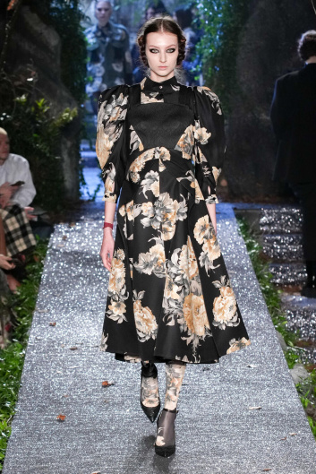 Fotoservizio/FW 23-24/WOMEN/SFILATA/ANTONIO MARRAS/DP2/10
