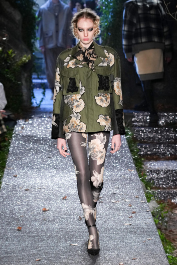 Fotoservizio/FW 23-24/WOMEN/SFILATA/ANTONIO MARRAS/DP2/11