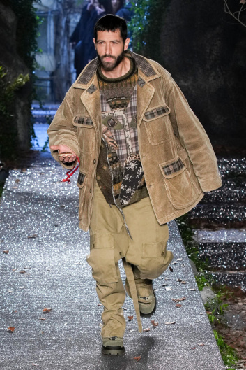 Fotoservizio/FW 23-24/WOMEN/SFILATA/ANTONIO MARRAS/DP2/11