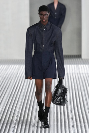 Fotoservizio/SS 2024/MEN/SFILATA/PRADA/DP2/17