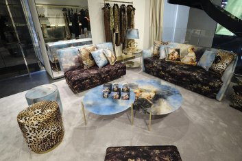 Fotoservizio/SS 2023/DESIGN/EVENTO_CULTURALE/ROBERTO CAVALLI/DP2/4
