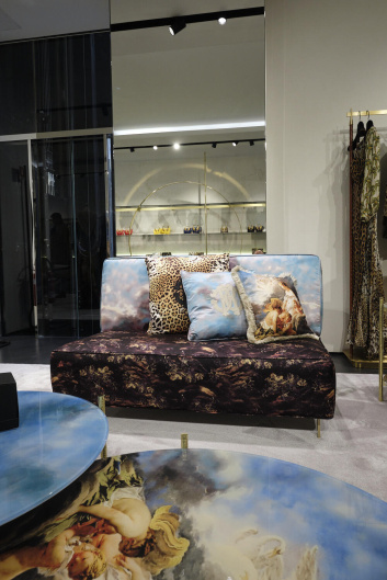 Fotoservizio/SS 2023/DESIGN/EVENTO_CULTURALE/ROBERTO CAVALLI/DP2/6