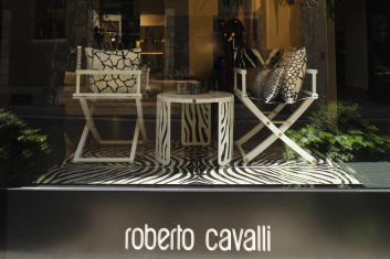 Fotoservizio/SS 2023/DESIGN/EVENTO_CULTURALE/ROBERTO CAVALLI/DP2/1