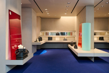 Fotoservizio/SS 2025/DESIGN/EVENTO/VALEXTRA/DP2/1