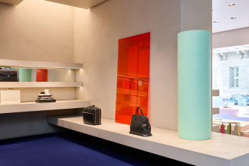 Fotoservizio/SS 2025/DESIGN/EVENTO/VALEXTRA/DP2/2